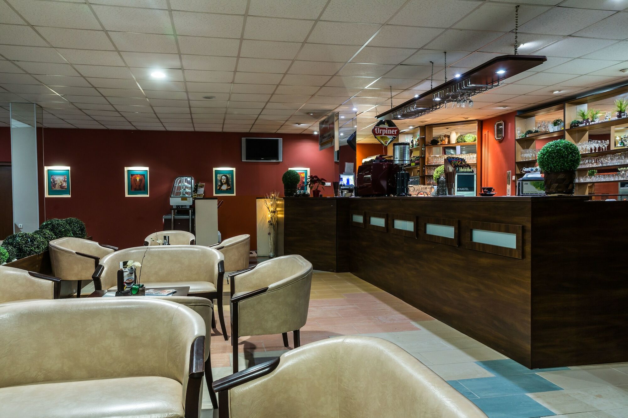 Hotel Dixon So Vstupom Do Bazena A Virivky Zdarma - Free Entrance To Pool And Jacuzzi Included Банська Бистриця Екстер'єр фото